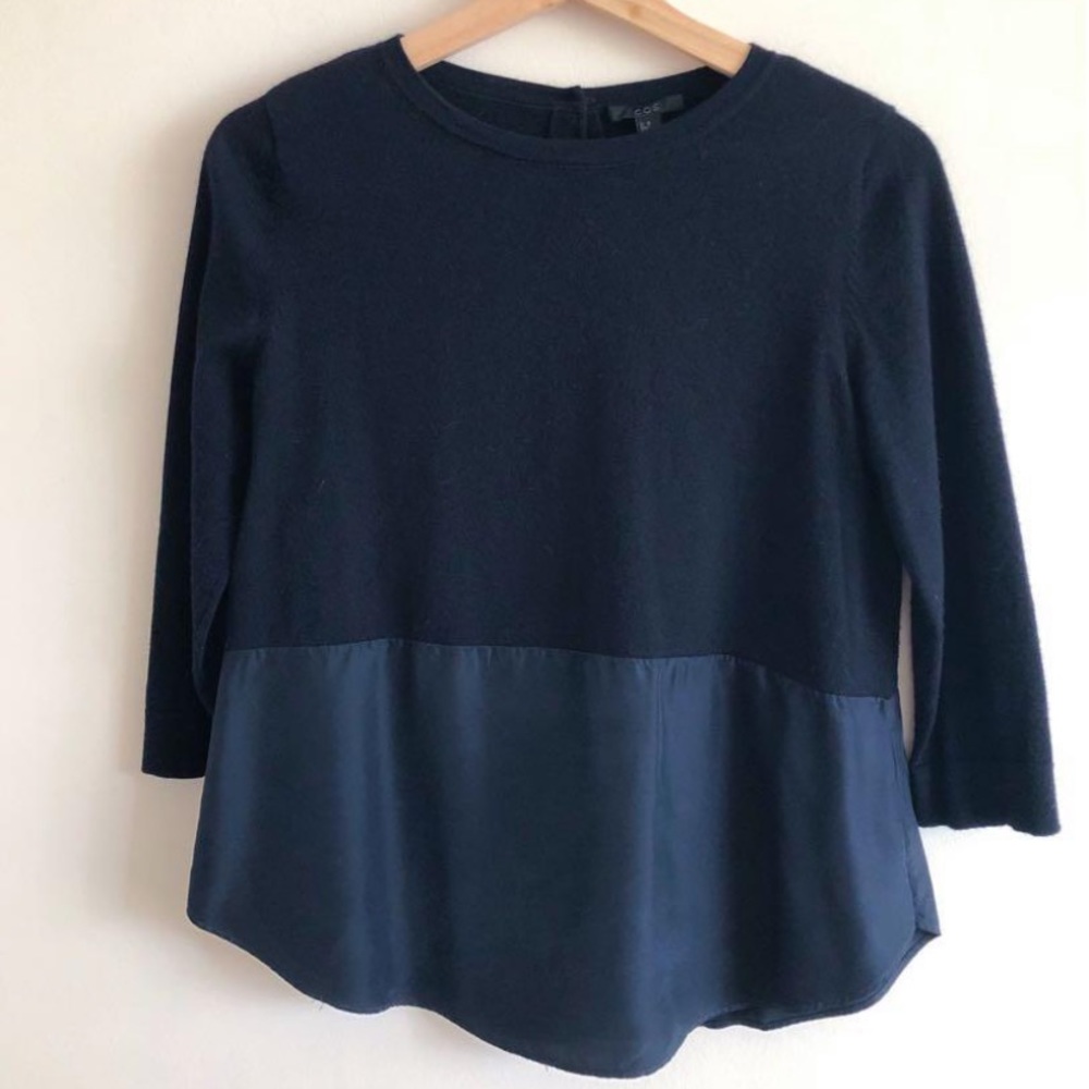 Navy Two Tone Blouse with Buttons on the Back M